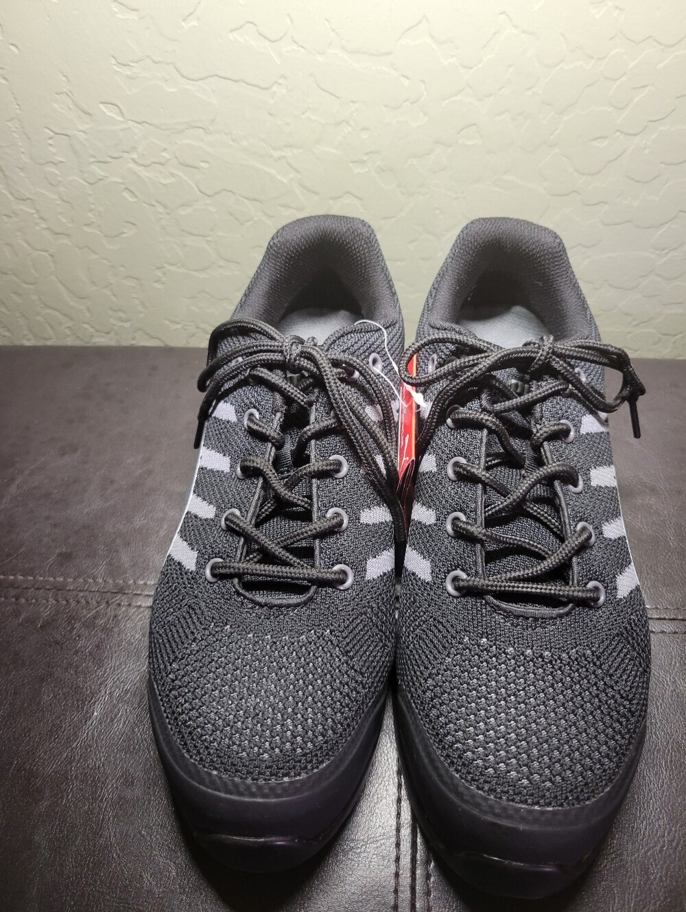 Puma Unisex Celerity Knit Steel Toe Work Shoes model  64.292.5).  Sz 8.5/Men 7